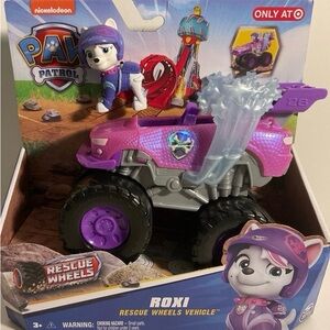 Paw Patrol Roxi Rescue Wheels Monster Truck